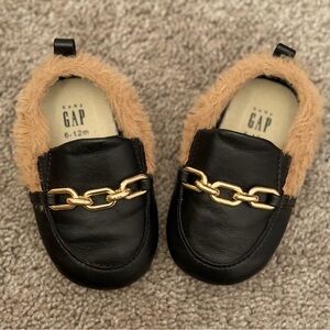 Baby GAP Black and Tan Loafers with Gold Chain 6-12 months
